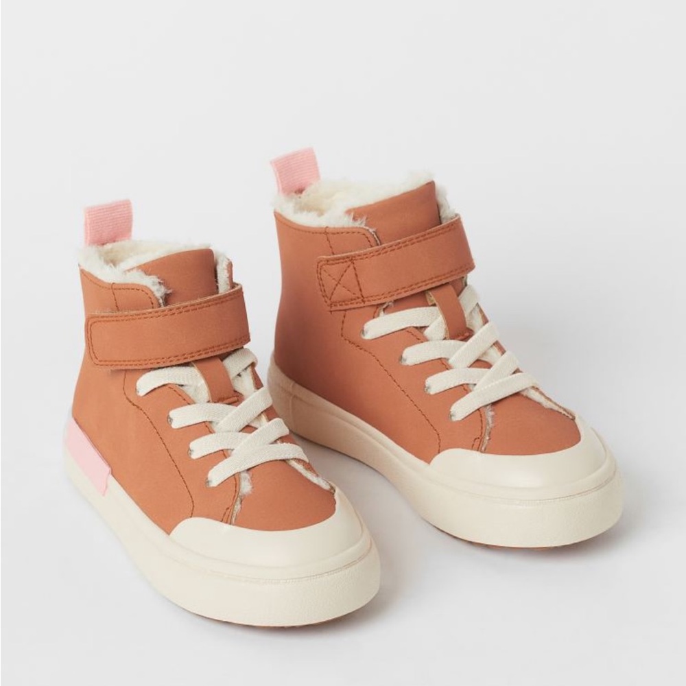 NWOT H&M Toddler Girl Faux Shearling-Lined High Tops Size 7.5
